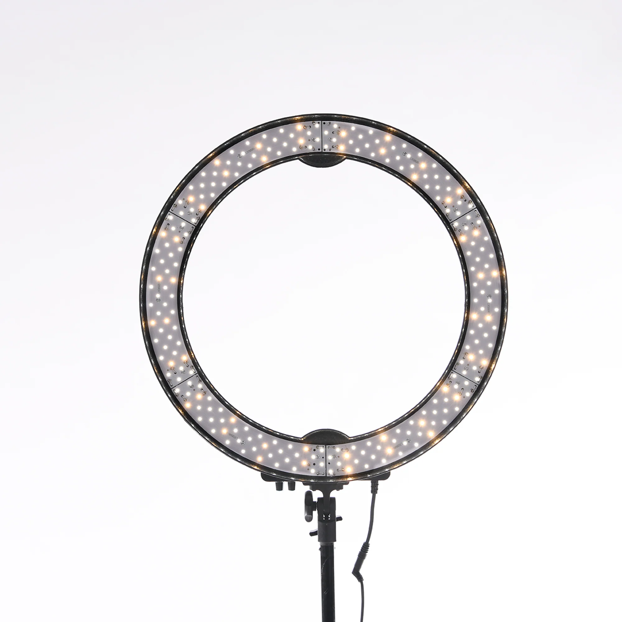 18'' Bi-Color LED Studio Ring Light - Image 3